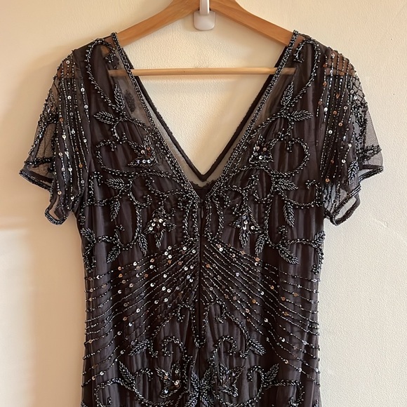 Pisarro Nights Beaded Mesh Column Gown in Slate Gray - Size 10 - Picture 6 of 16